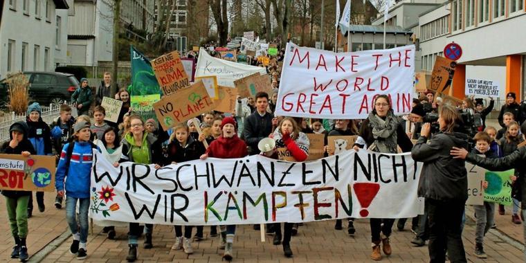 Schüler für mehr Klimaschutz: Lauter Protest in Eutin