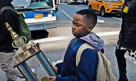 Wie ein achtjähriger obdachloser Junge Schachmeister in New York wurde
