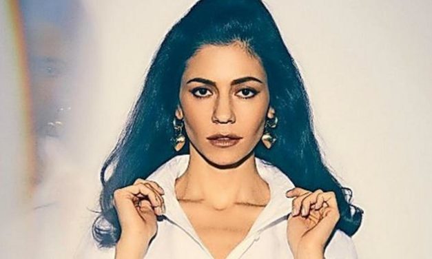 Ein Album aus Liebe zu sich selbst: „Love and Fear“ von Marina Diamandis