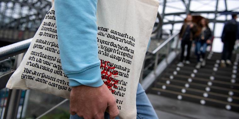 „In Berlin ist die Tasche überall“: Dieser Beutel kommt gerade in New York groß raus