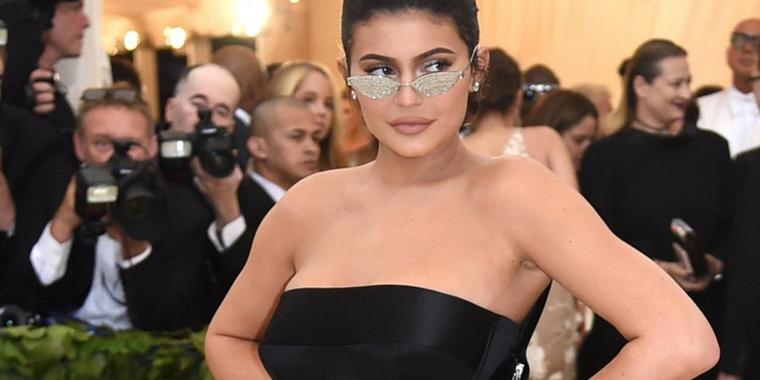 Kylie Jenner: Milliardärin zieht sich für den „Playboy“ aus