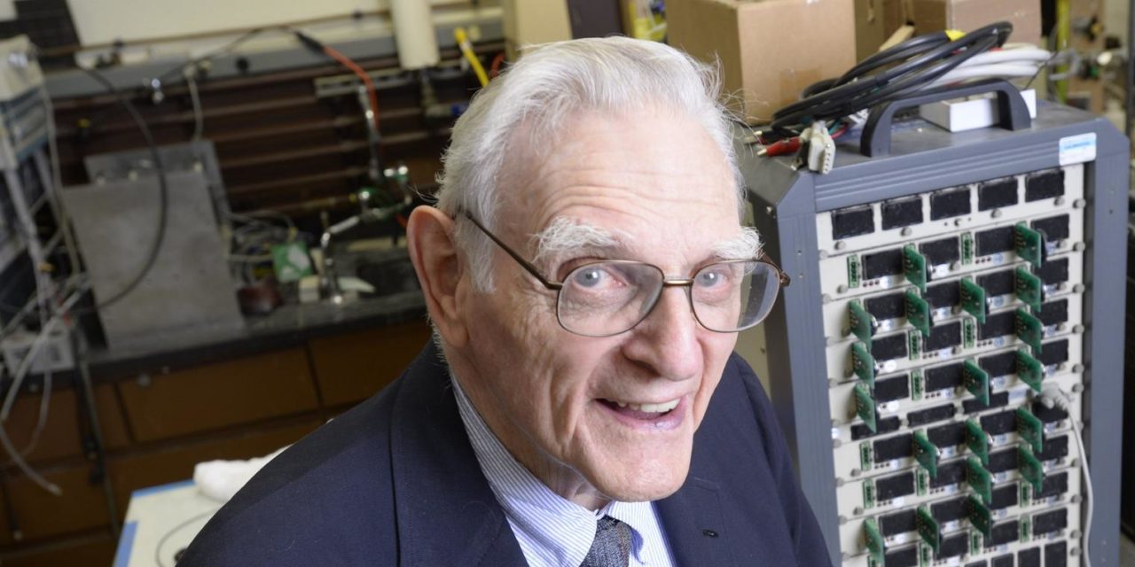Ältester Nobelpreisträger (97) forscht weiter an der Superbatterie