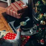 „Last Christmas“ und Co.: Warum kommt der nervige Weihnachts-Pop jedes Jahr wieder?