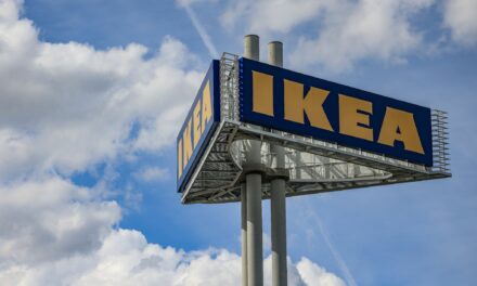 Umweltschutz im Möbelhandel: Das ist die Doku „Wie Ikea den Planeten plündert“